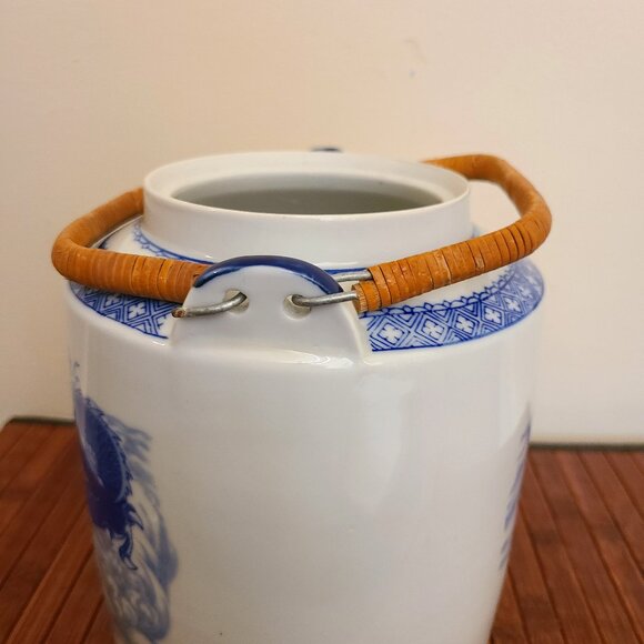 Vintage Chinese Chinoiserie Porcelain Blue & White Large Wedding Tea Pot - Picture 5 of 16